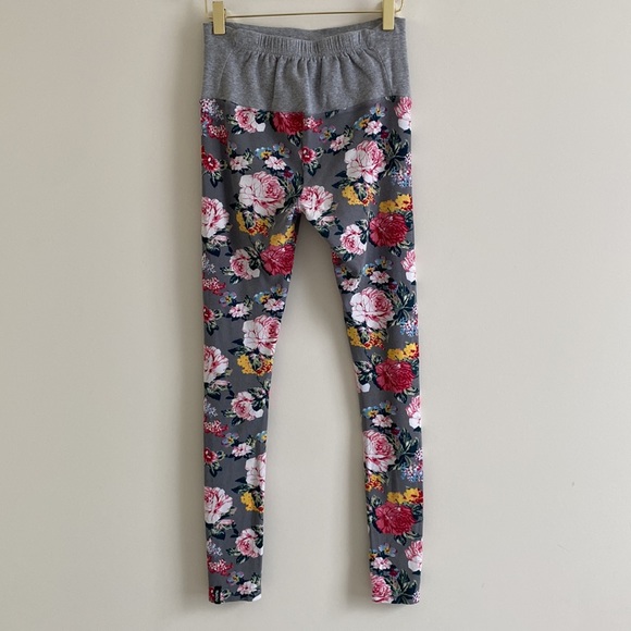 ⭐️HP⭐️ RUIOU Floral Maternity Leggings - Picture 5 of 13